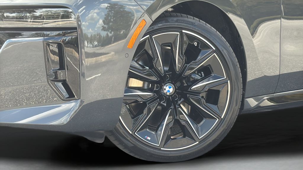 New 2026 Gray BMW 760i xDrive image 14