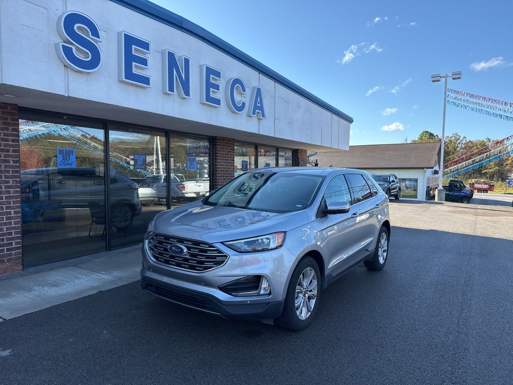 2022 Ford Edge Titanium