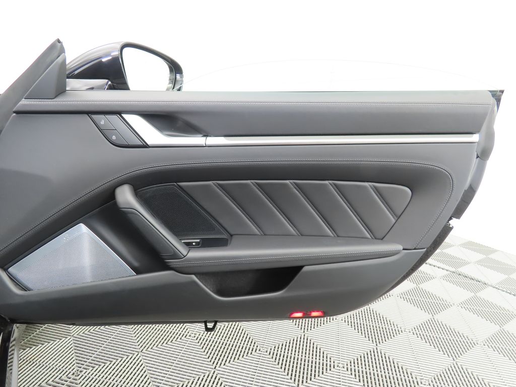Thumbnail: 2024 Porsche 911 - 32