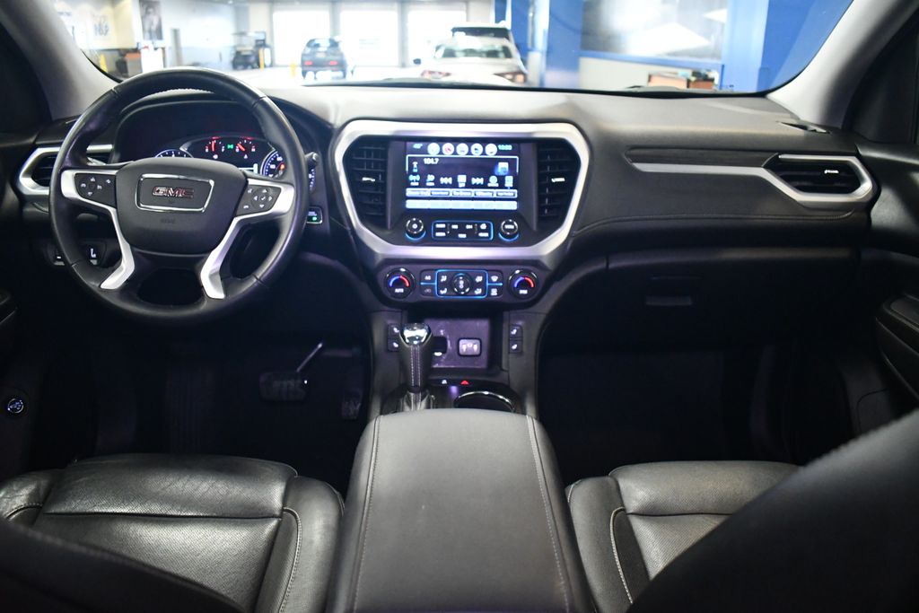 Thumbnail: 2018 GMC Acadia - 18