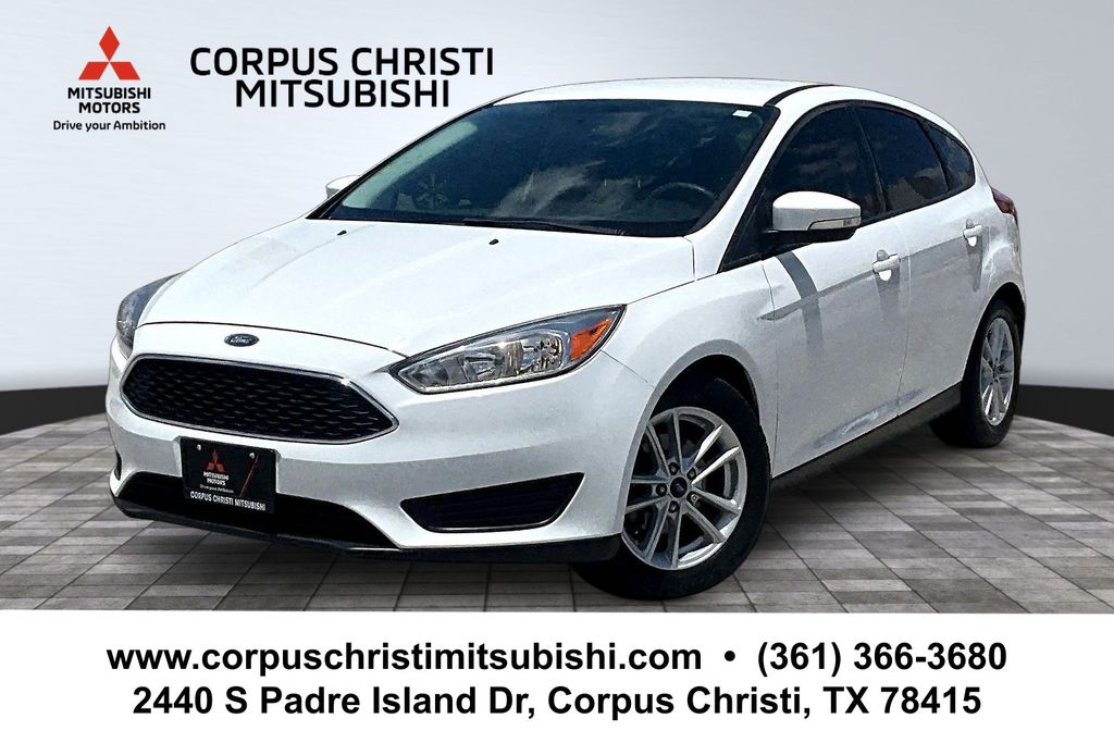 2017 Ford Focus SE Hatchback