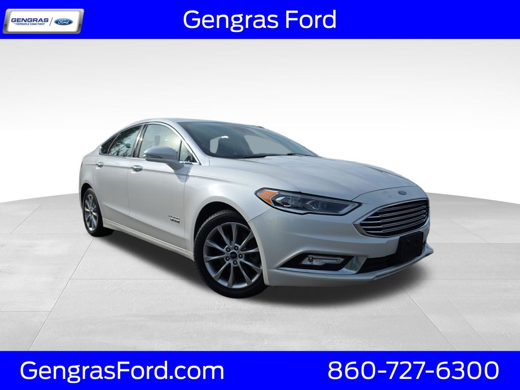  2017 Ford Fusion Energi SE Luxury   
