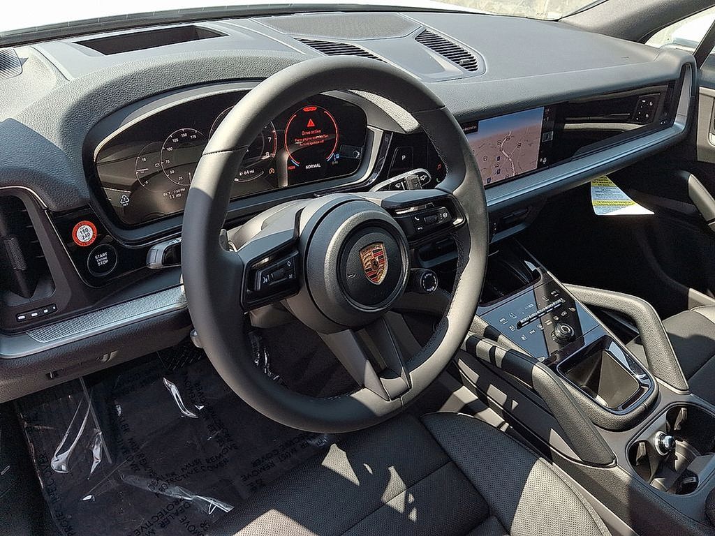 Thumbnail: 2026 Porsche Cayenne - 4