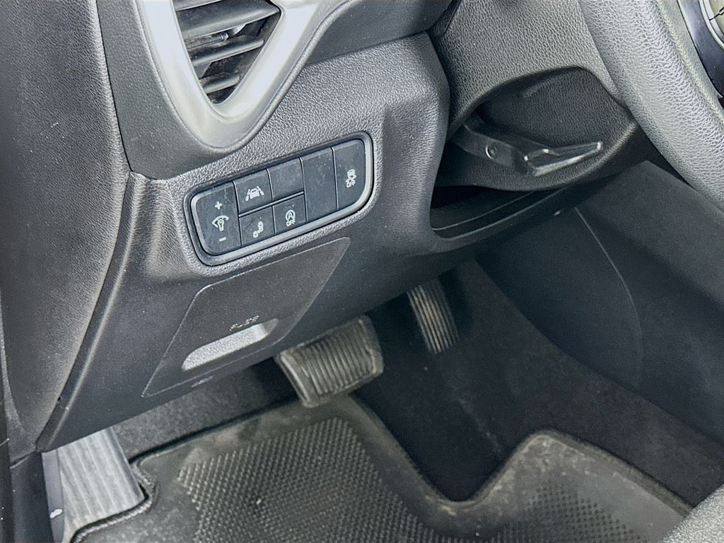 Thumbnail: 2020 Kia Soul - 10