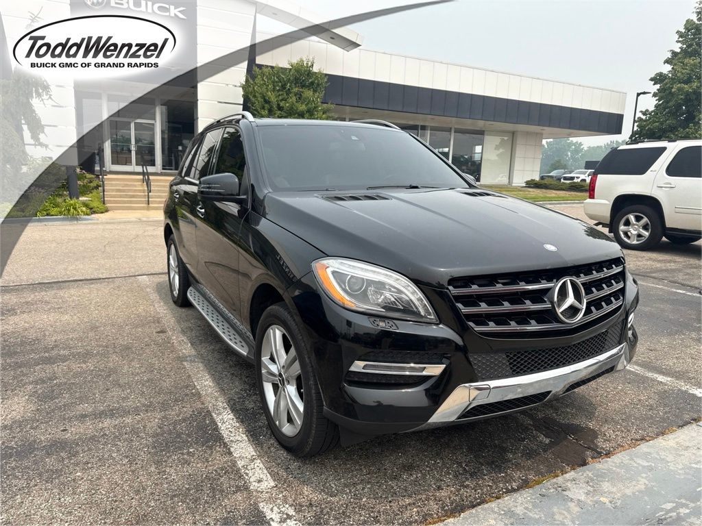 Black 2013 Mercedes-Benz M-Class SUV / Crossover All-Wheel Drive 7-Speed Automatic