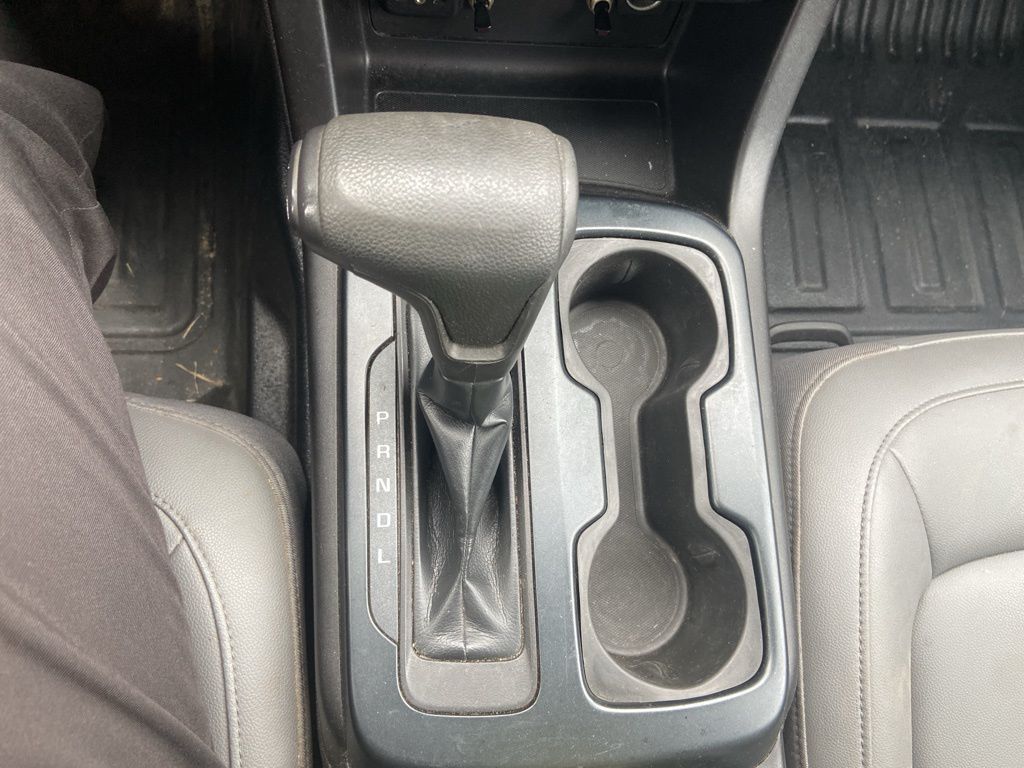 Thumbnail: 2019 Chevrolet Colorado - 16