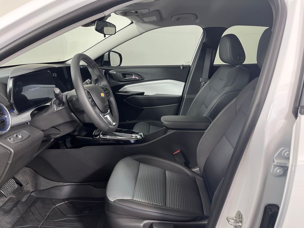 Thumbnail: 2026 Chevrolet Trax - 23