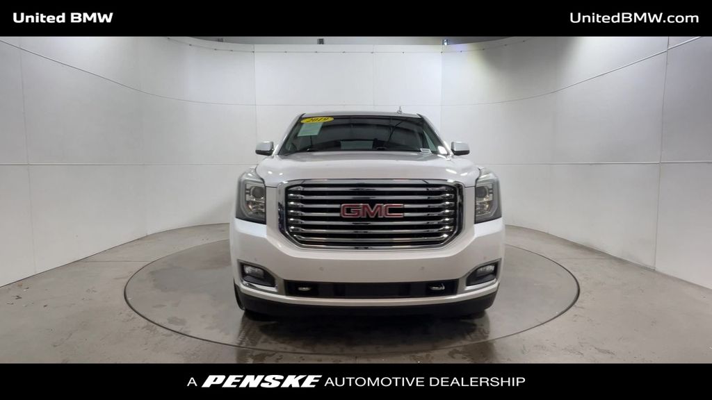 Thumbnail: 2019 GMC Yukon XL - 3