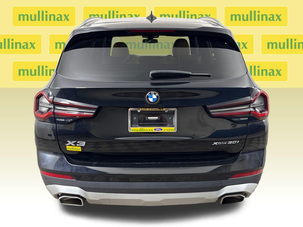 Certified Used 2022 Black BMW xDrive30i image 8
