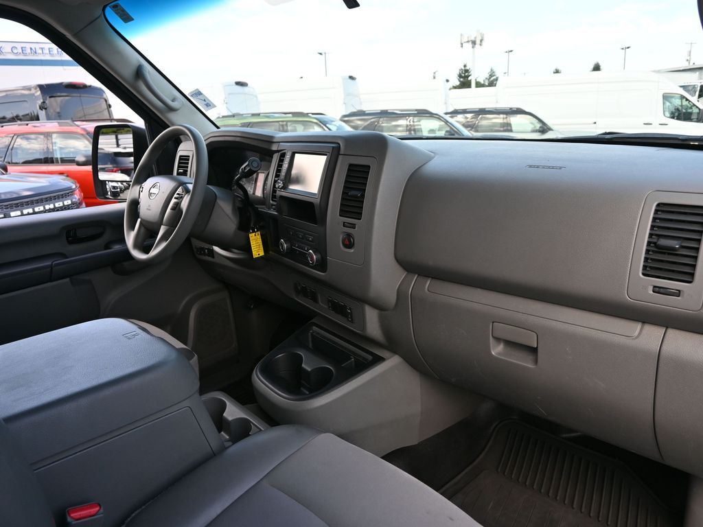 2019 Nissan NV 2500 HD S