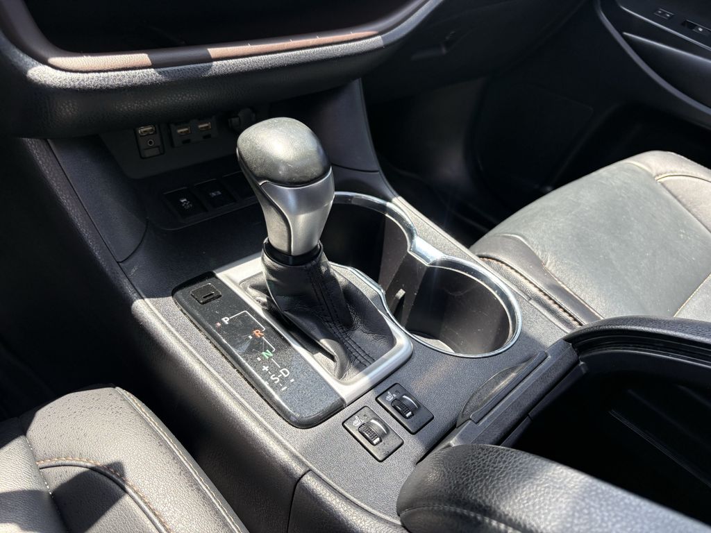 2019 Toyota Highlander XLE Gray at Gullo Toyota
