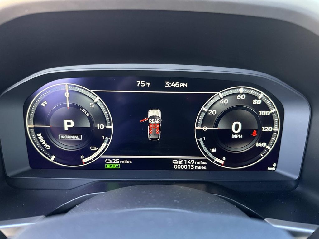 2025 Mitsubishi Outlander Plug-in Hybrid SE - Photo 35