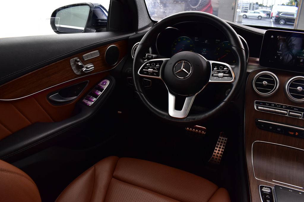 Thumbnail: 2022 Mercedes-Benz GLC - 24
