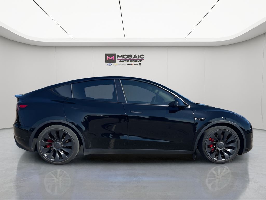 2025 Tesla Model Y