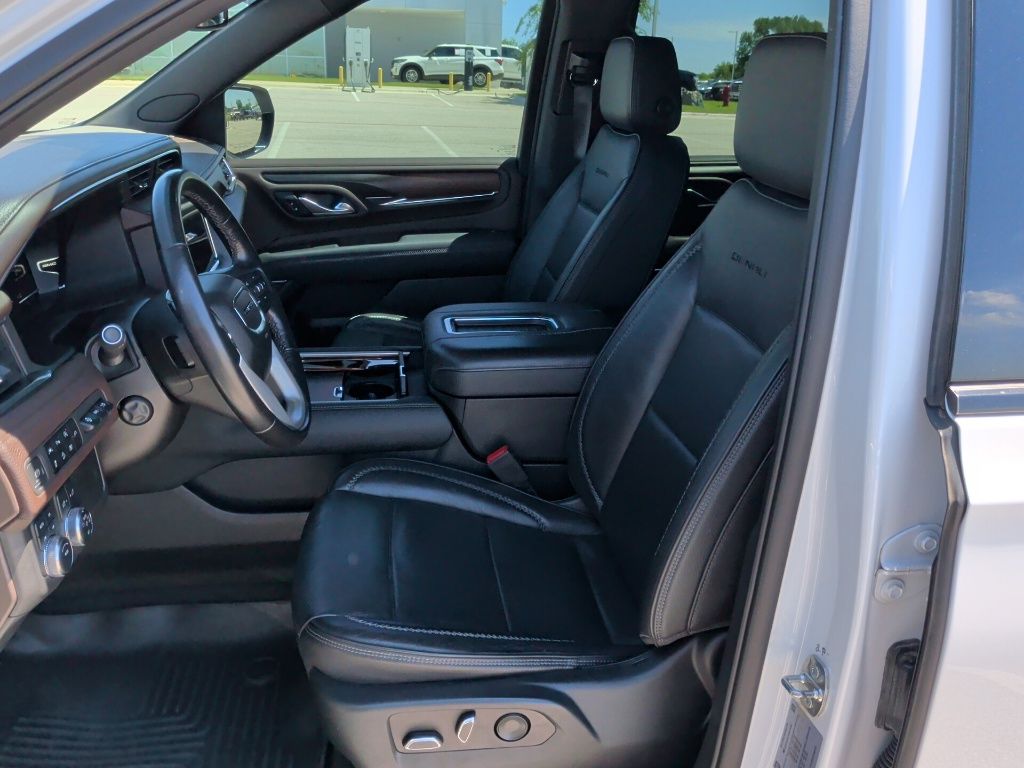 2022 GMC Yukon XL Denali White at Classic Chevrolet Galveston