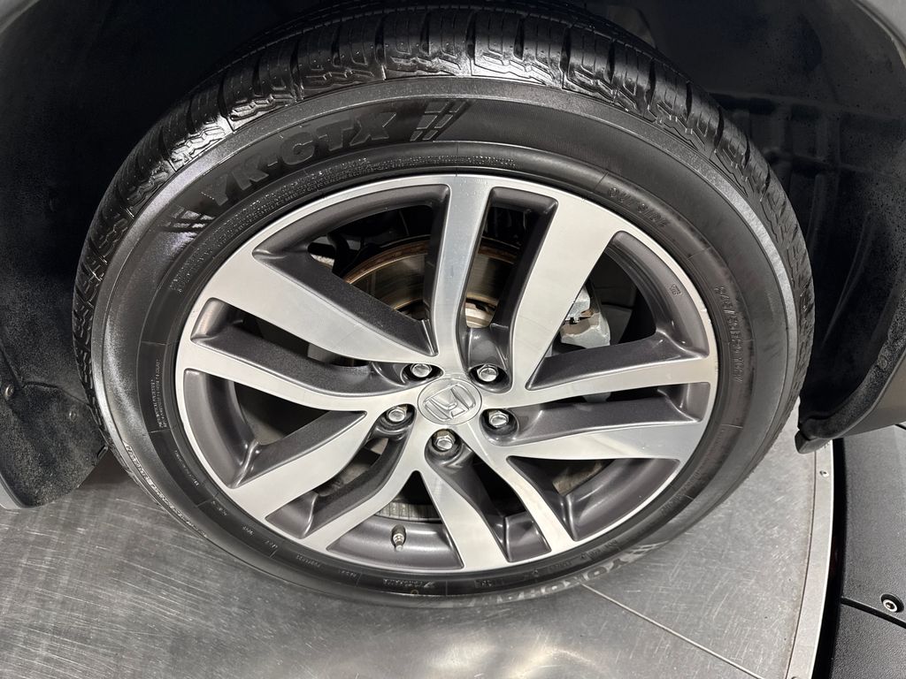 used 2016 Honda Pilot car, priced at $21,304