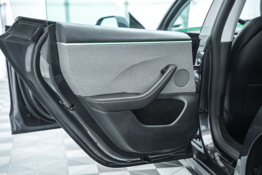 TeslaModel 333