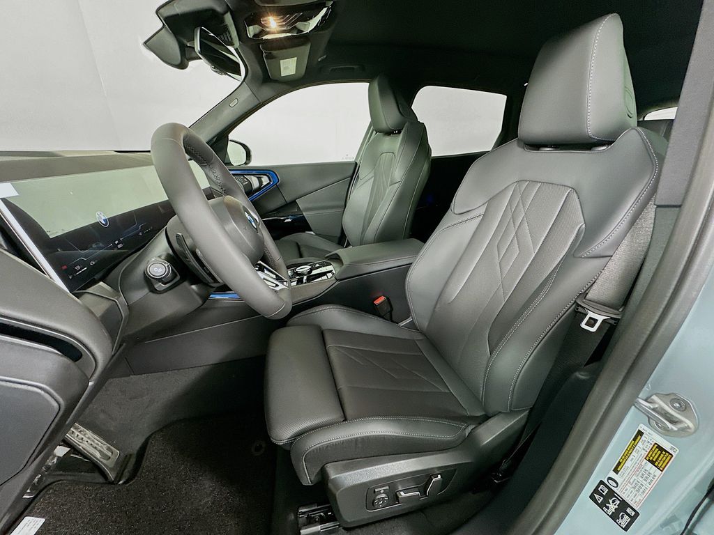 Thumbnail: 2026 BMW X3 - 16