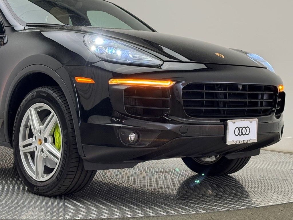2016 Porsche Cayenne S E-Hybrid 3