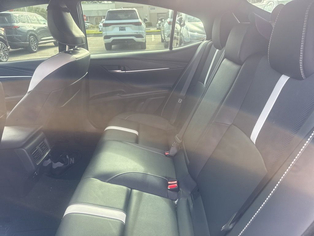 Used 2025  Toyota SE image 14