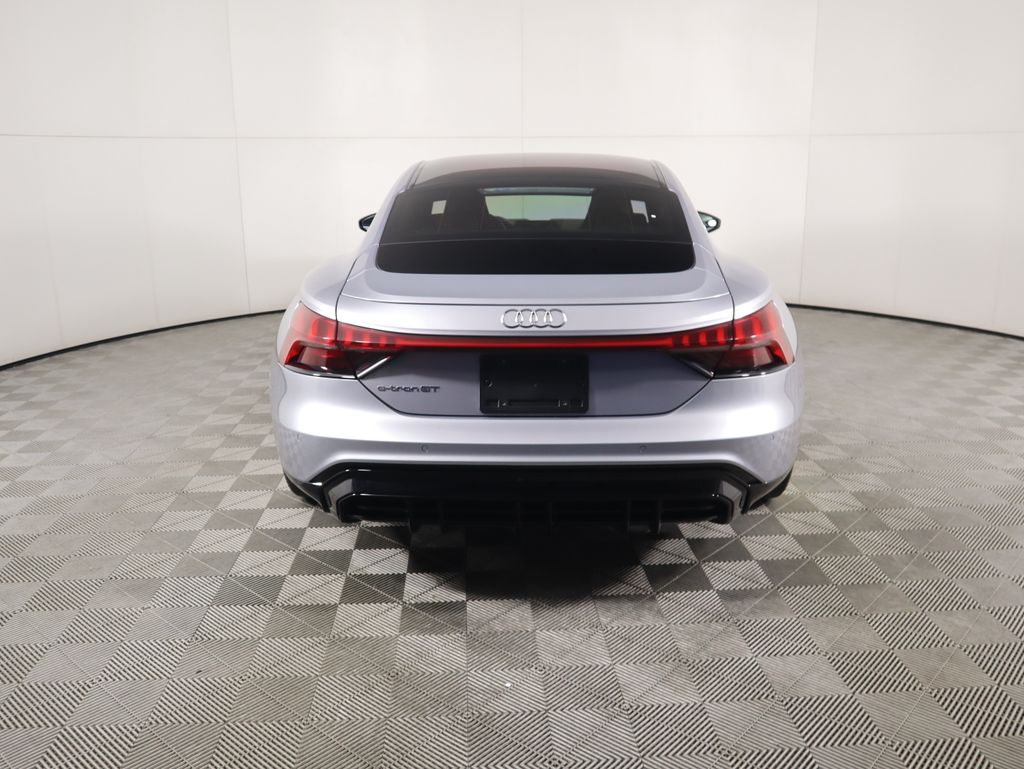 Thumbnail: 2023 Audi e-tron GT - 6