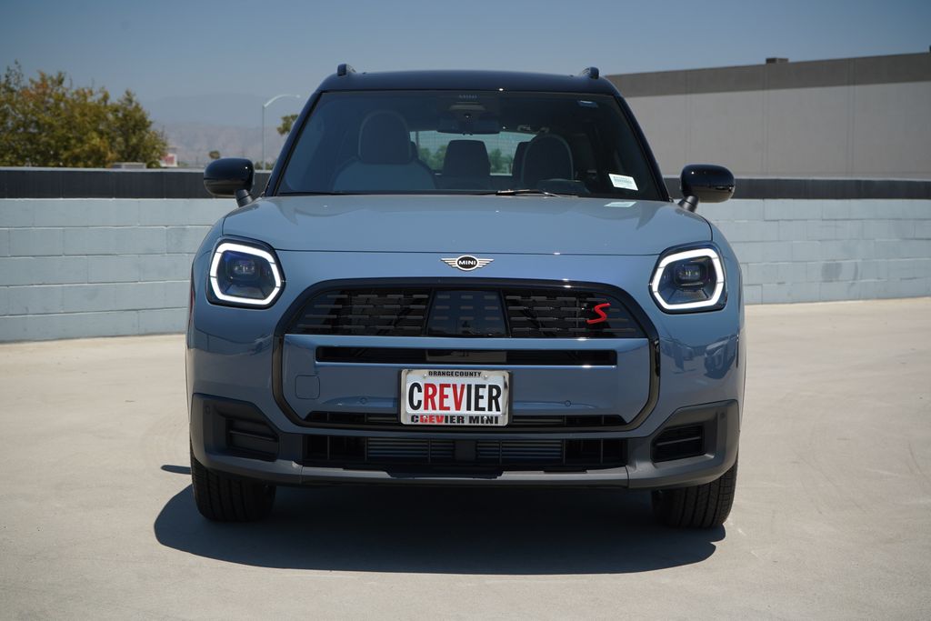 Thumbnail: 2027 MINI Cooper Countryman - 3