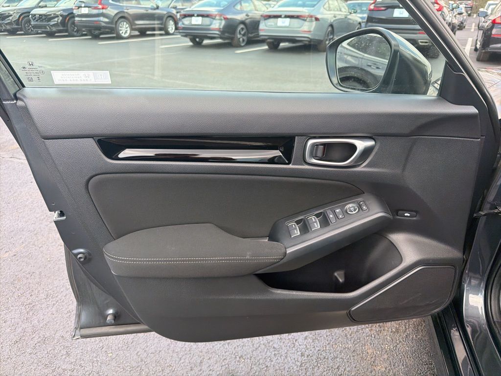 Thumbnail: 2024 Honda Civic - 18