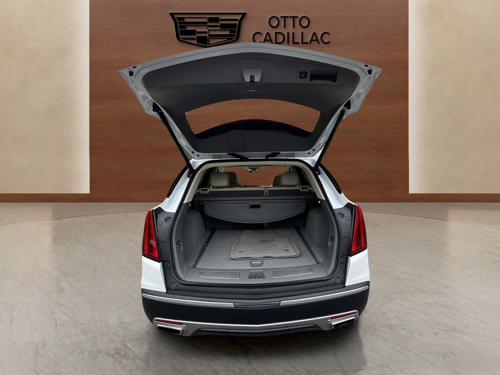 used 2023 Cadillac XT5 car, priced at $31,450