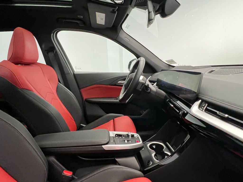 Thumbnail: 2025 BMW X1 - 6