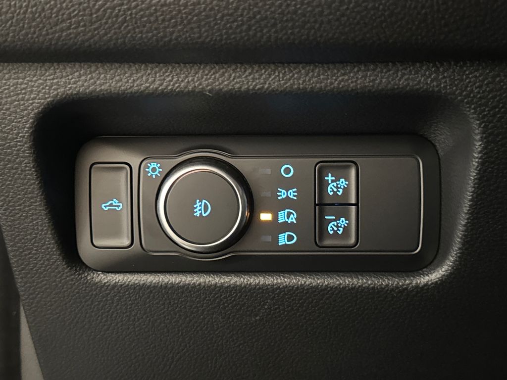 Certified Used 2025 Gray Ford Lariat image 19