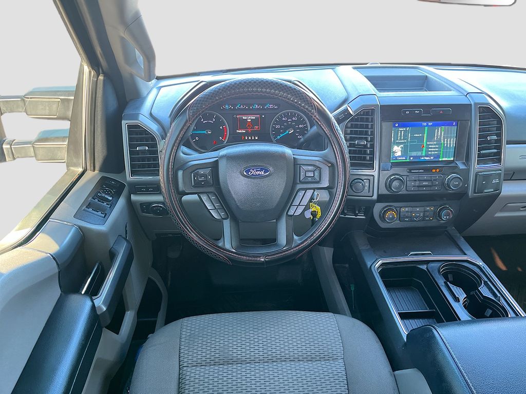 Used 2022 White Ford XLT image 22