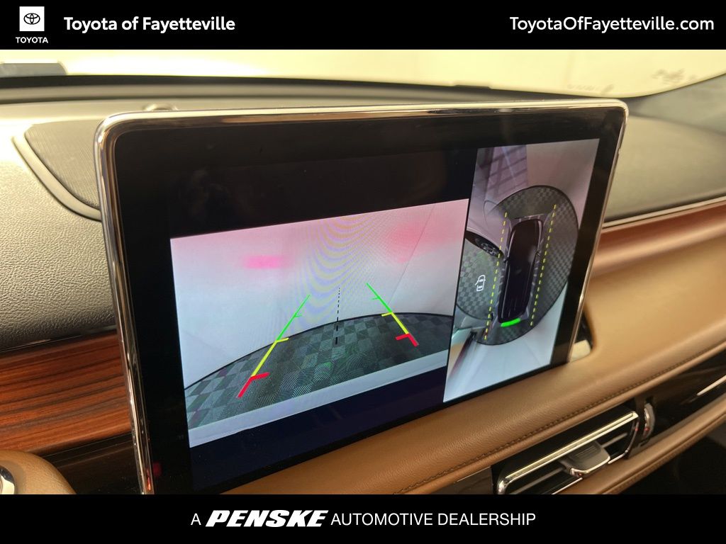 Thumbnail: 2023 Lincoln Aviator - 29