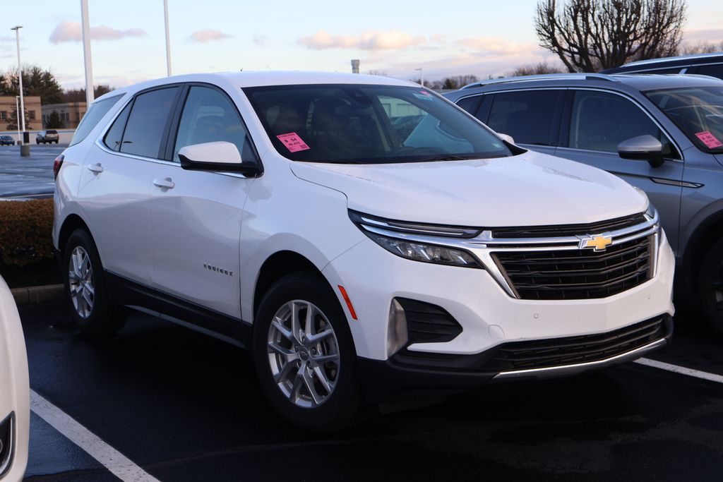 Thumbnail: 2024 Chevrolet Equinox - 3