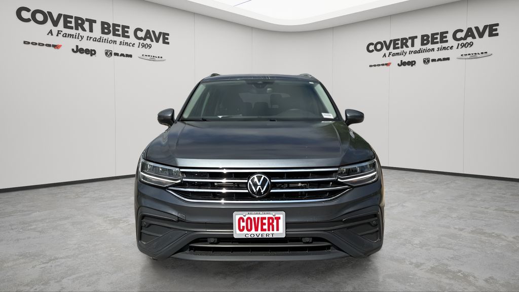 Used 2024 Gray Volkswagen 2.0T SE image 2