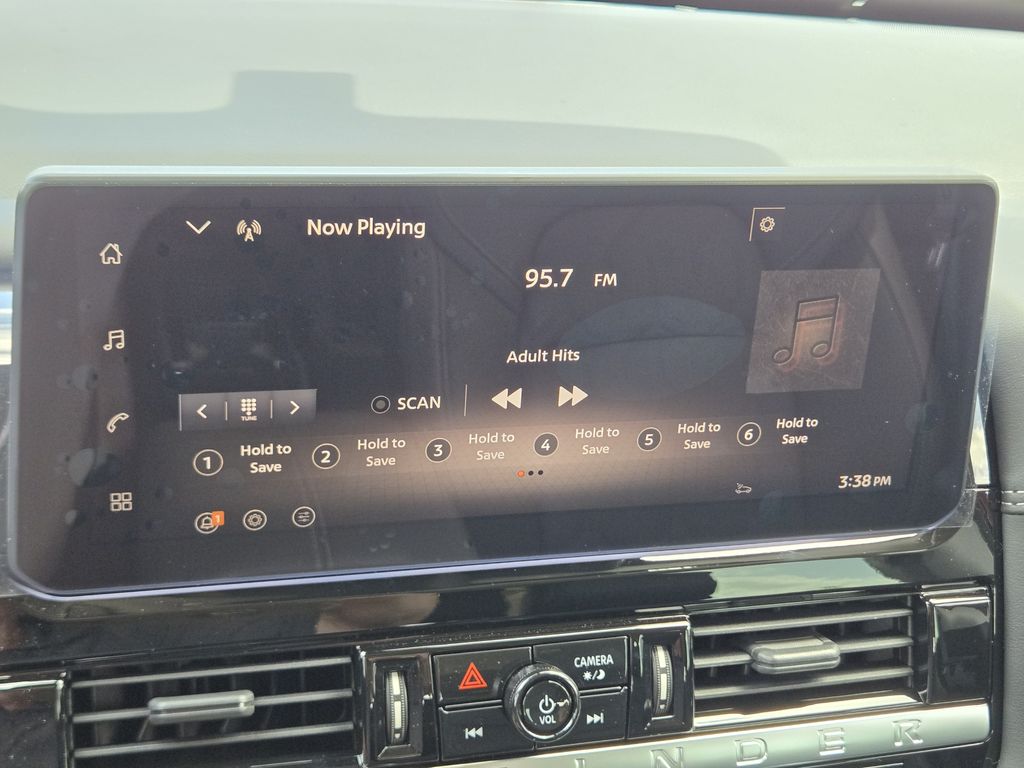2026 Nissan Pathfinder Platinum - 11