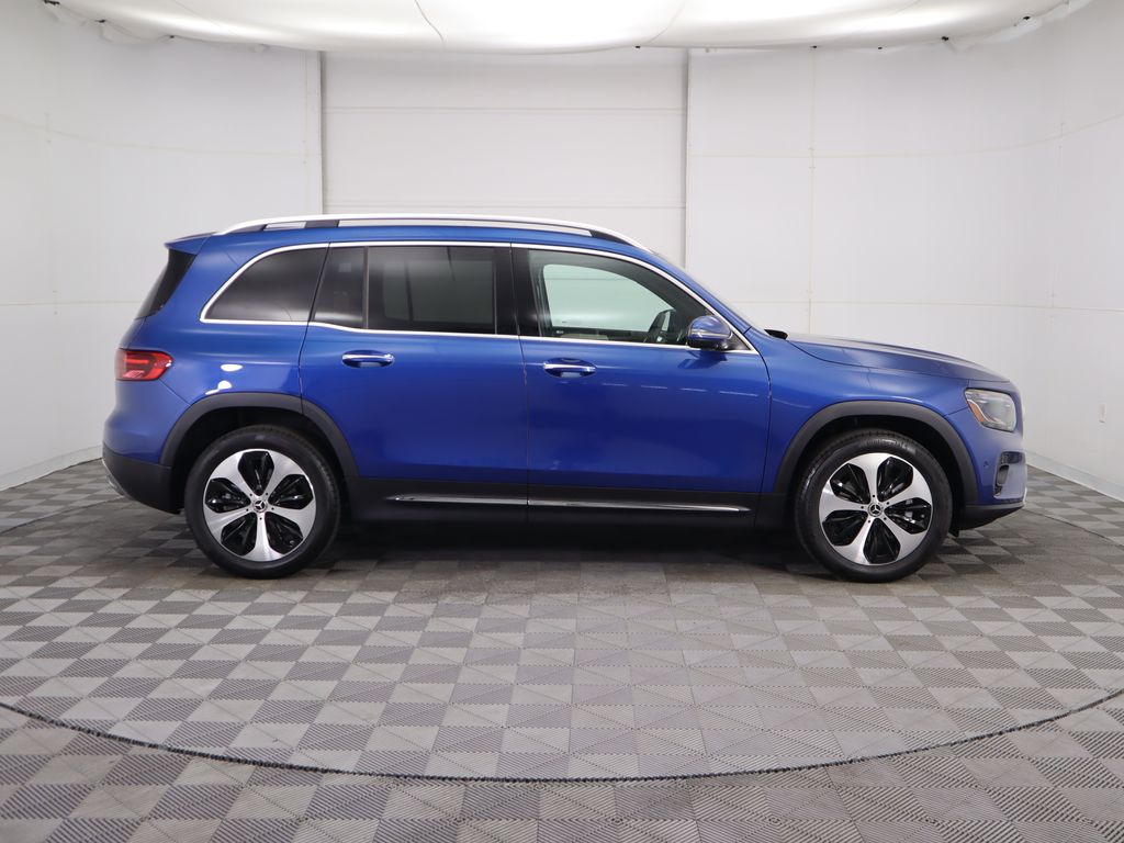 Thumbnail: 2026 Mercedes-Benz GLB - 4