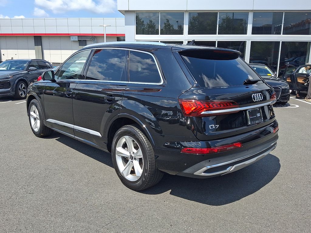 Thumbnail: 2023 Audi Q7 - 6