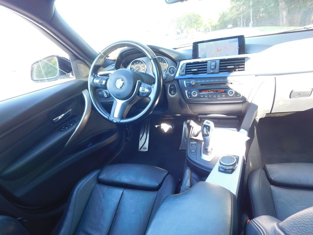 Thumbnail: 2015 BMW 3 Series - 7