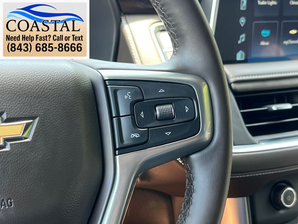 2023 Chevrolet Suburban LT White at Bob King Buick GMC