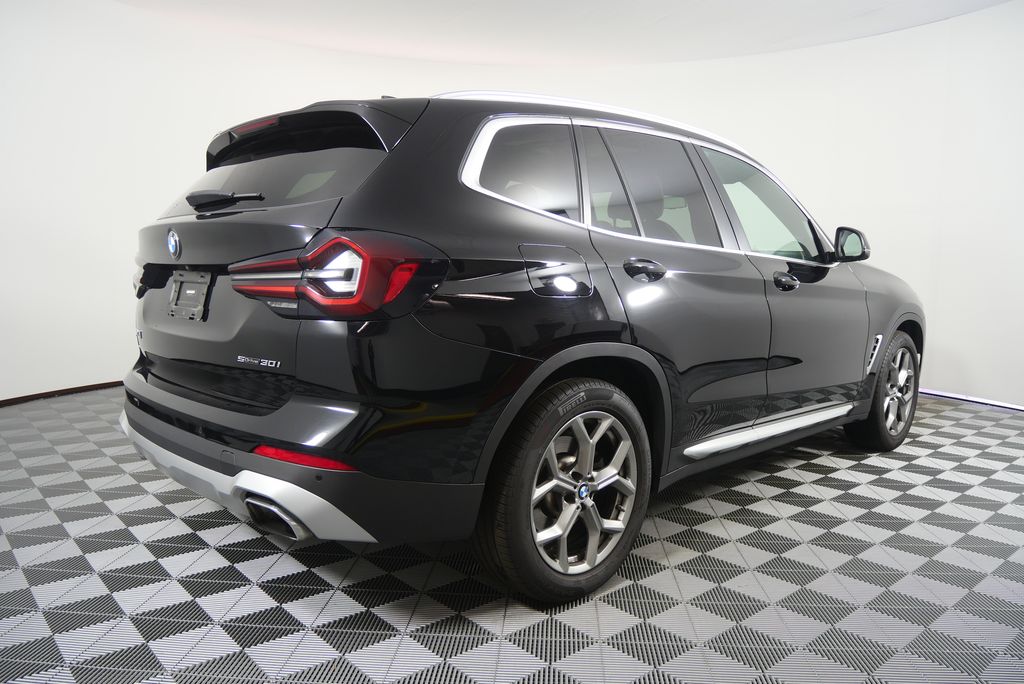 Thumbnail: 2023 BMW X3 - 3