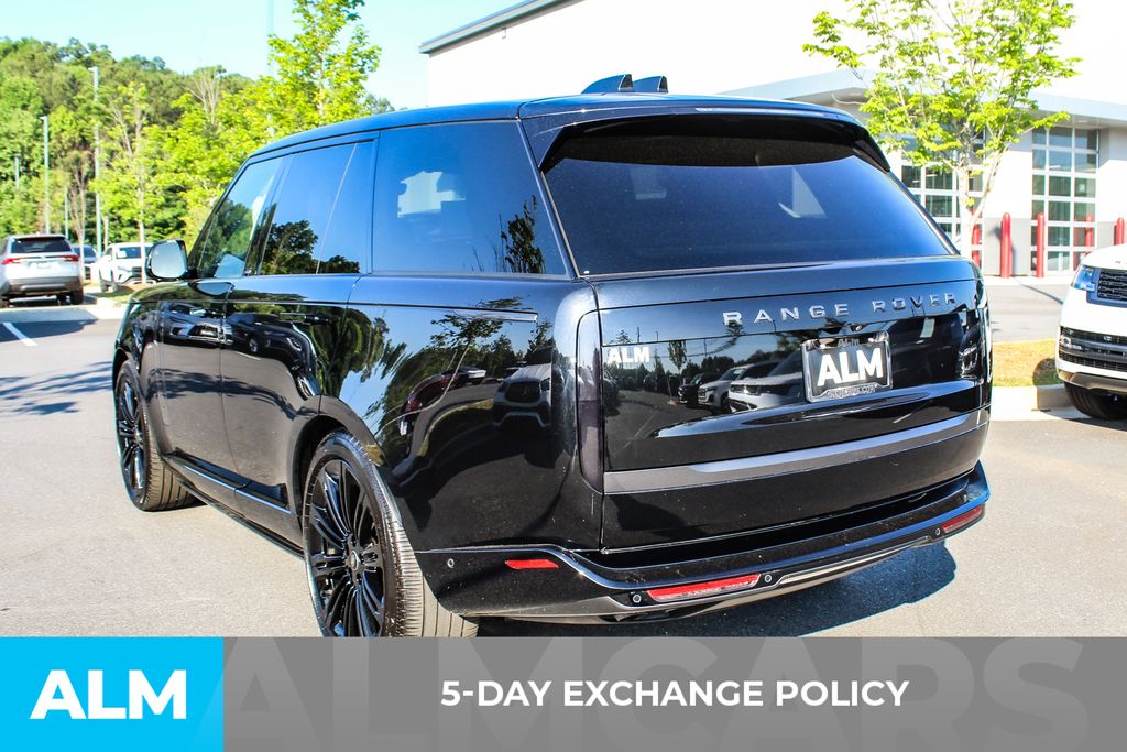 Used 2025 Black Land Rover SE image 4