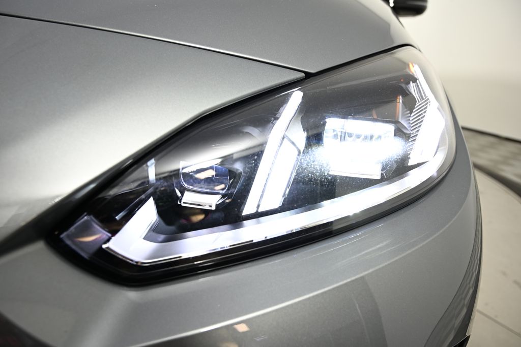 Thumbnail: 2026 BMW 2 Series - 9