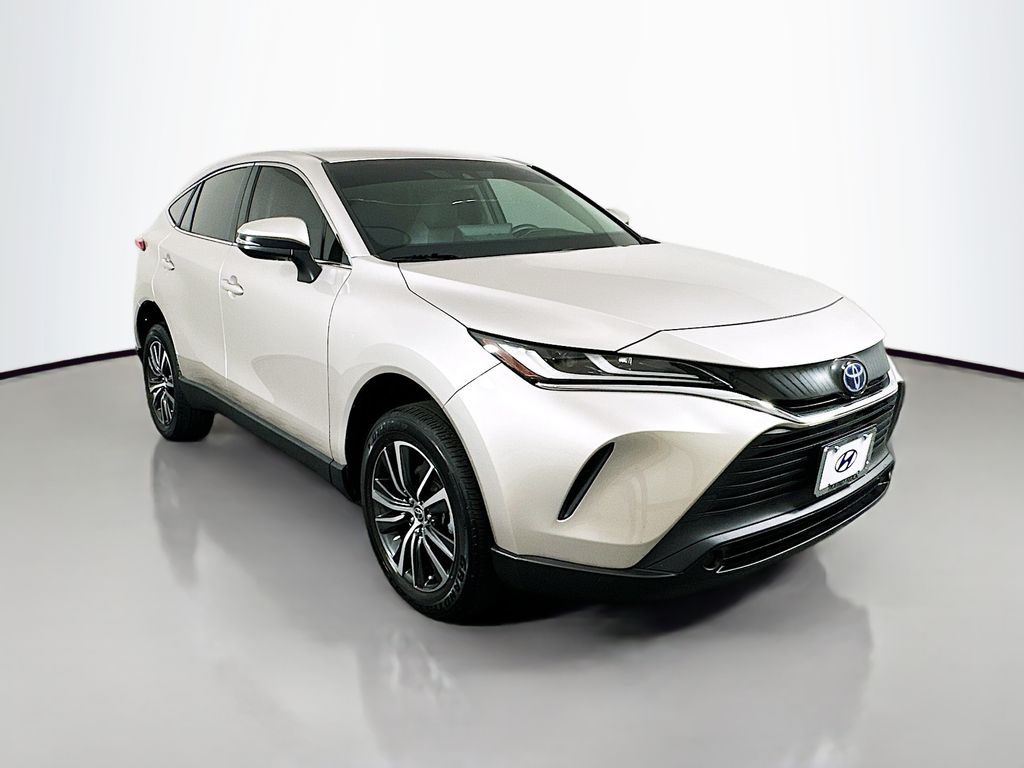 Thumbnail: 2023 Toyota Venza - 3