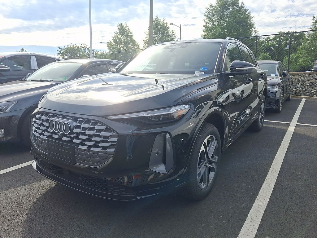 Thumbnail: 2026 Audi Q5 - 1