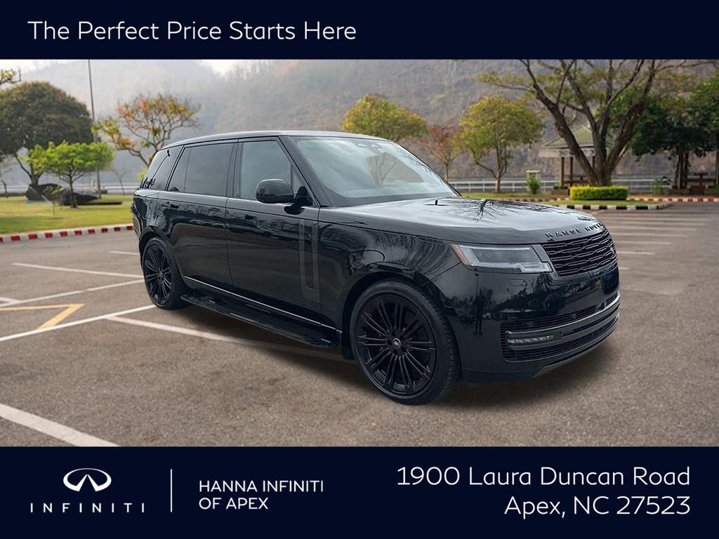 2025 Land Rover Range Rover P400 SE LWB AWD