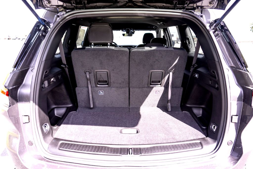 New Car 2025 Jeep Grand Cherokee L  Laredo For Sale Under $40,000 In Taylor, Texas