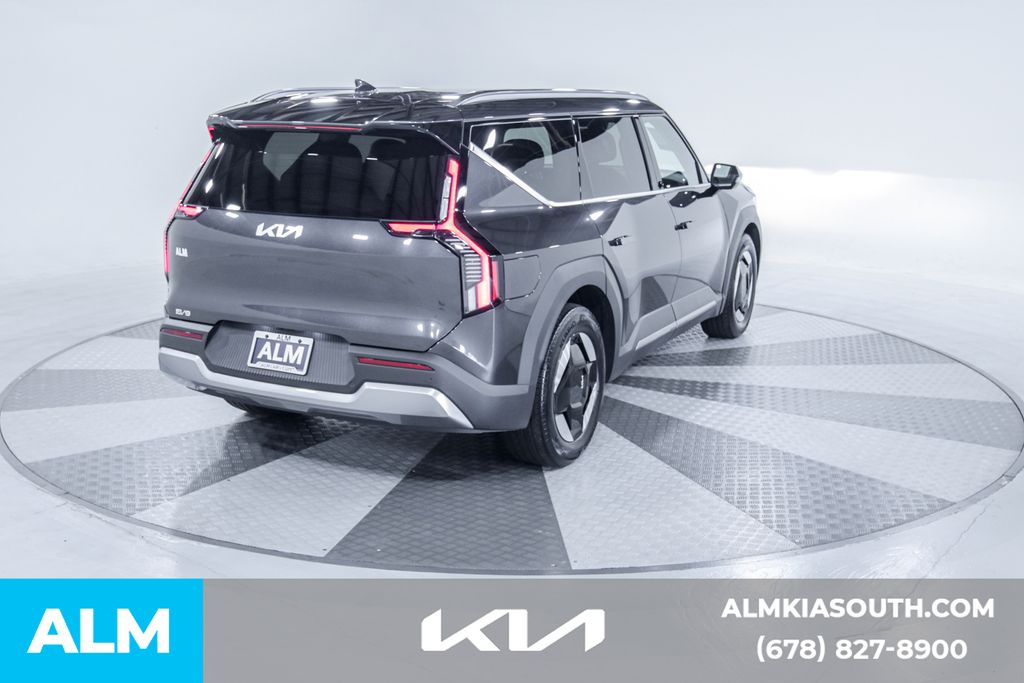 2024 Kia EV9 Wind photo 9