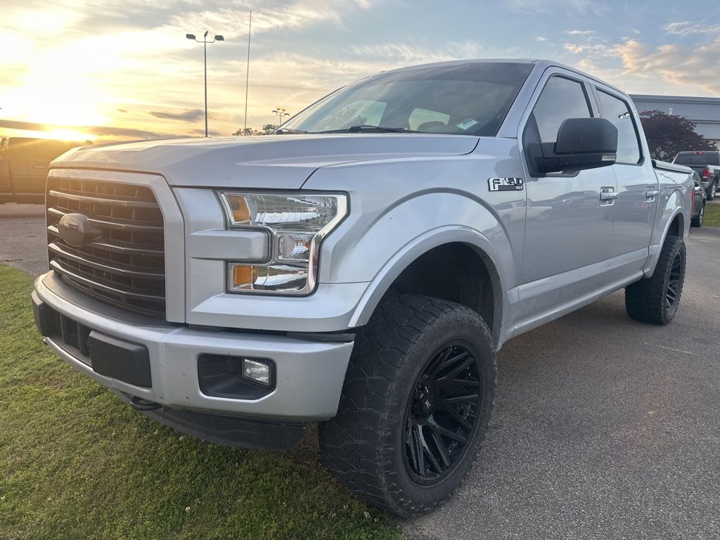 Ingot Silver 2016 Ford F-150 XLT SuperCrew 4WD Pickup Truck Four-Wheel Drive 6-Speed Automatic