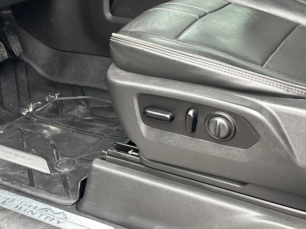 Used Car 2021 Chevrolet Silverado 1500  High Country For Sale Under $40,000 In Austin, Texas