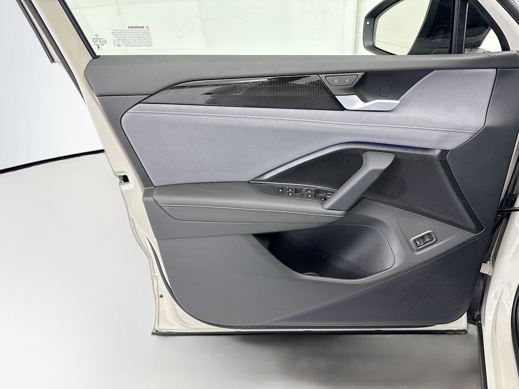 Thumbnail: 2026 Volkswagen Tiguan - 22